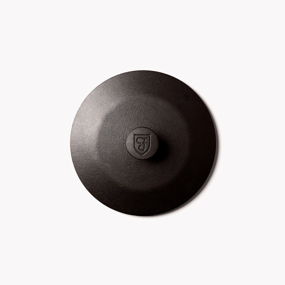 Cast Iron Skillet, No.6 Lid for Stovetop Cooking, Baking and Family Meals, Designed for Searing, Sautéing and Everyday Meal Prep image 1