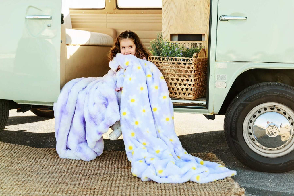 Cozy Throw Blanket, Lush Lilac Flower for Sofas, Beds and Relaxing at Home, 5 Size Options image 1