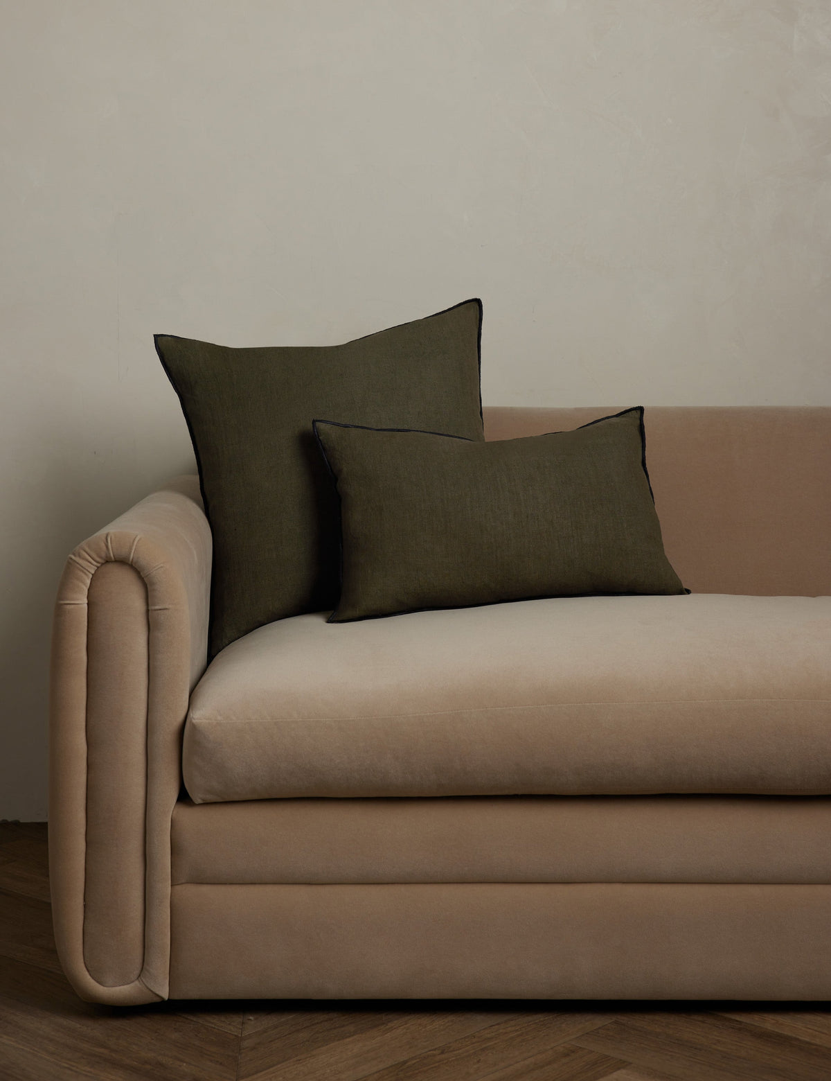 Bed Pillow, Carys Contrast Linen for Everyday Sleep and Guest Room Bedding, 8 Color Options image 1