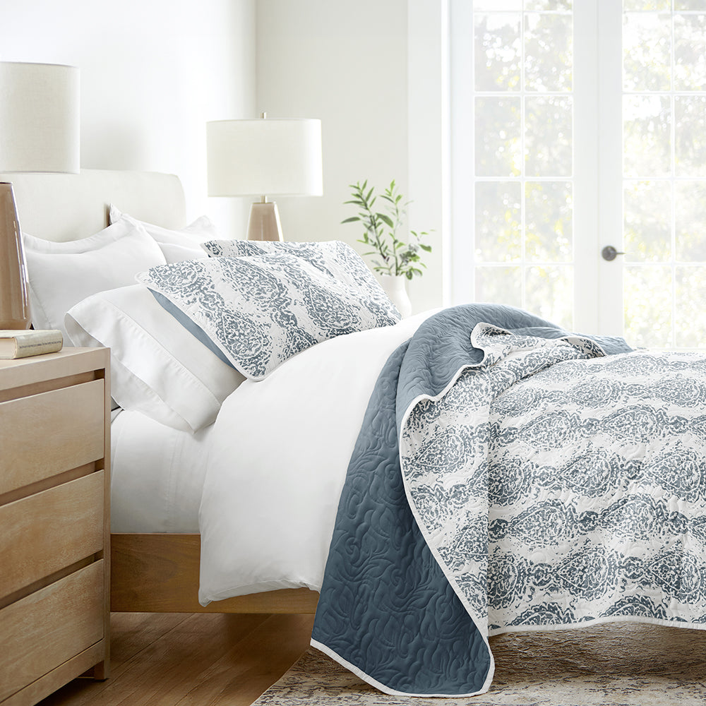 Quilted Coverlet Set, Distressed Damask Reversible for Guest Bedrooms, Layered Beds and Everyday Bedding, 3 Sizes and 2 Colors image 1