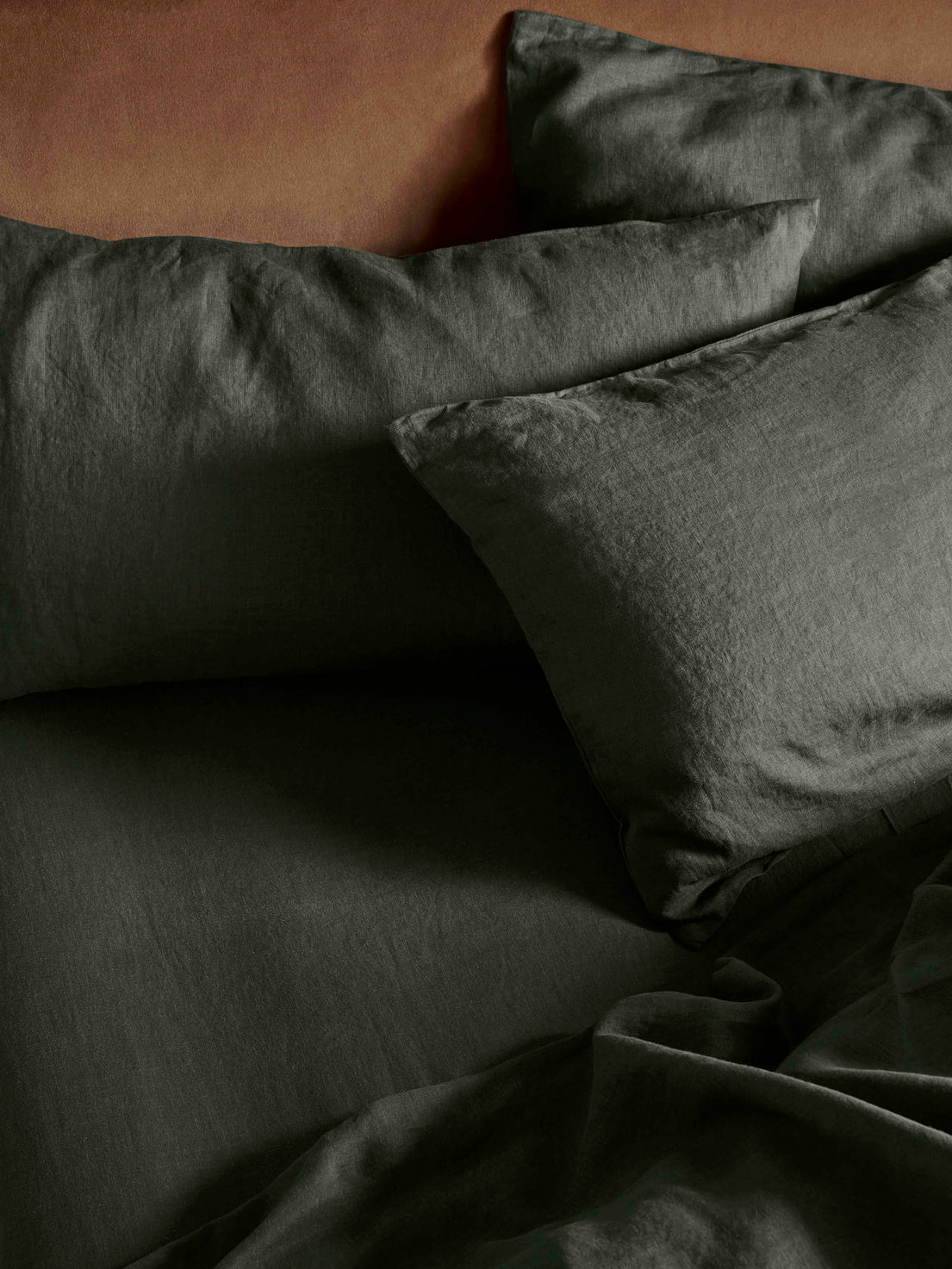 Fitted Sheet, Fern Green 100% Linen for Bedroom Comfort, Bed Layering and Everyday Sleep, 4 Size Options image 1