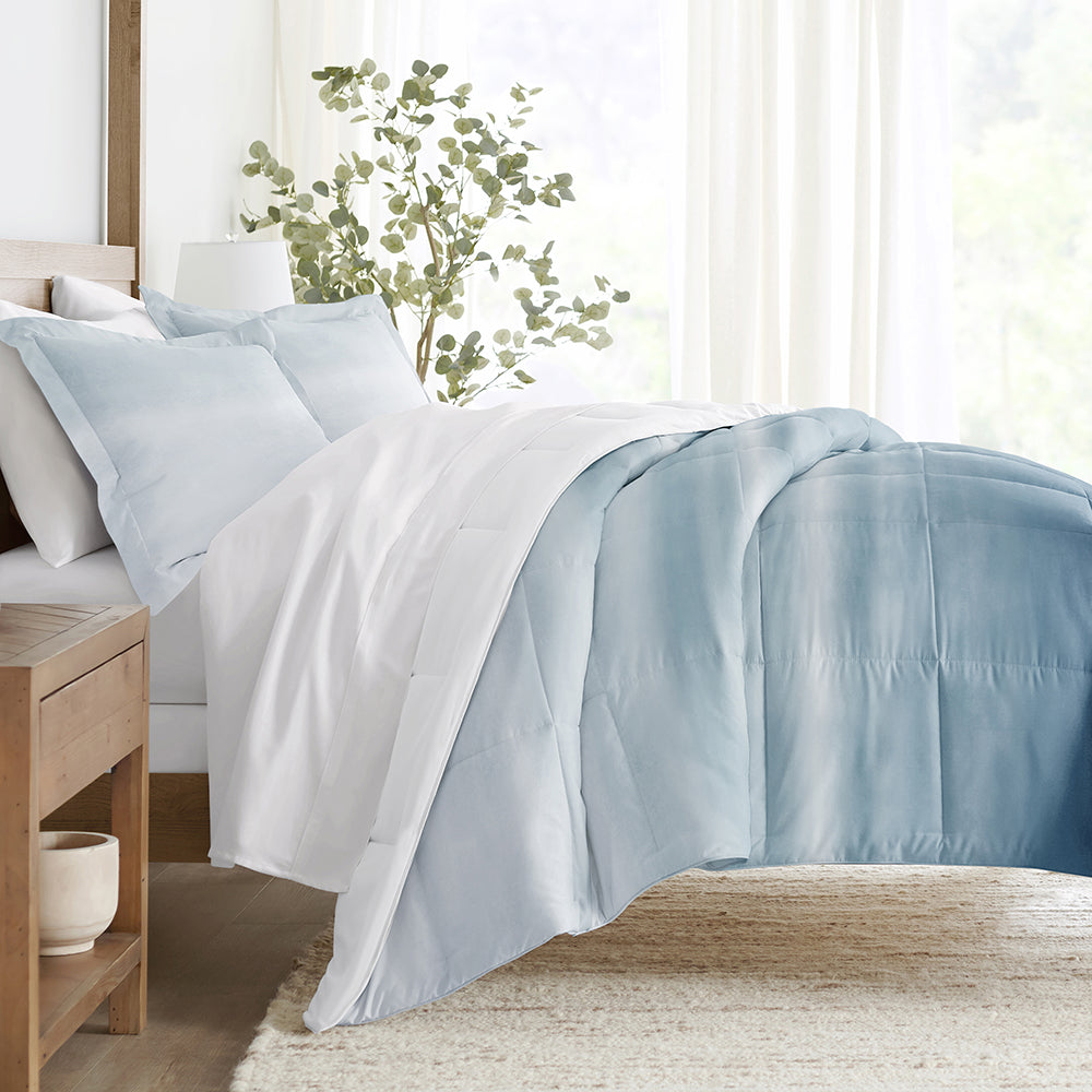 Down Alternative Comforter, Ocean Waves Reversible Set, Lightweight Design for Everyday Bedding and Comfortable Sleep, 3 Size Options image 1