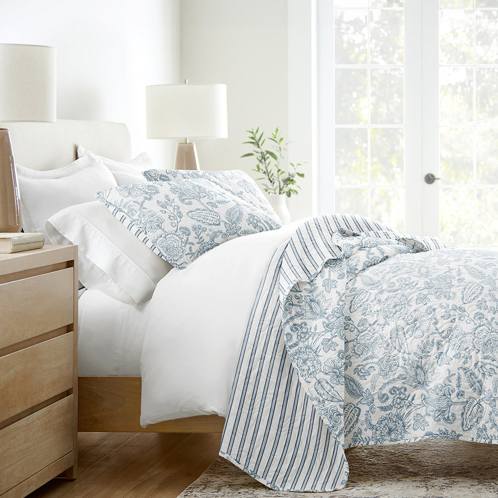 Bed Quilt, Jacobean Stripe Reversible Quilted Coverlet for Bedroom Layering and Everyday Bedding, 3 Size Options image 1
