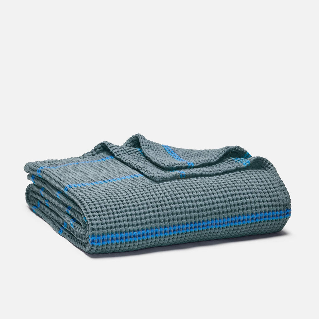 Cozy Throw Blanket, Dreamweave Waffle Bed Last Call, Cooling Comfort, Breathable Construction for Sofas, Beds and Relaxing at Home image 1