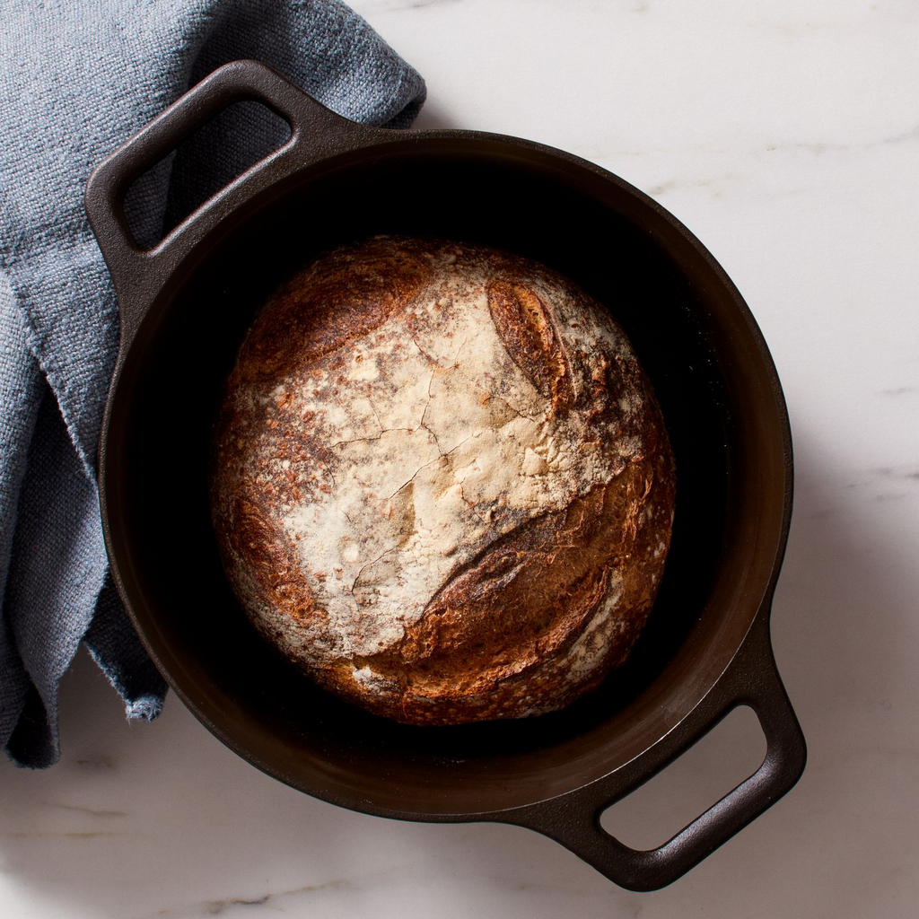 Cast Iron Skillet, No.8 Dutch Oven for Stovetop Cooking, Baking and Family Meals, Designed for Searing, Sautéing and Everyday Meal Prep image 2