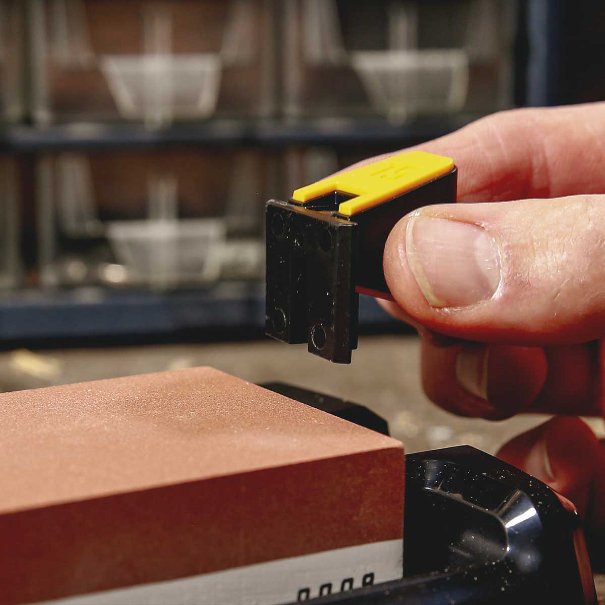 WORK SHARP - WHETSTONE KNIFE SHARPENER image 2
