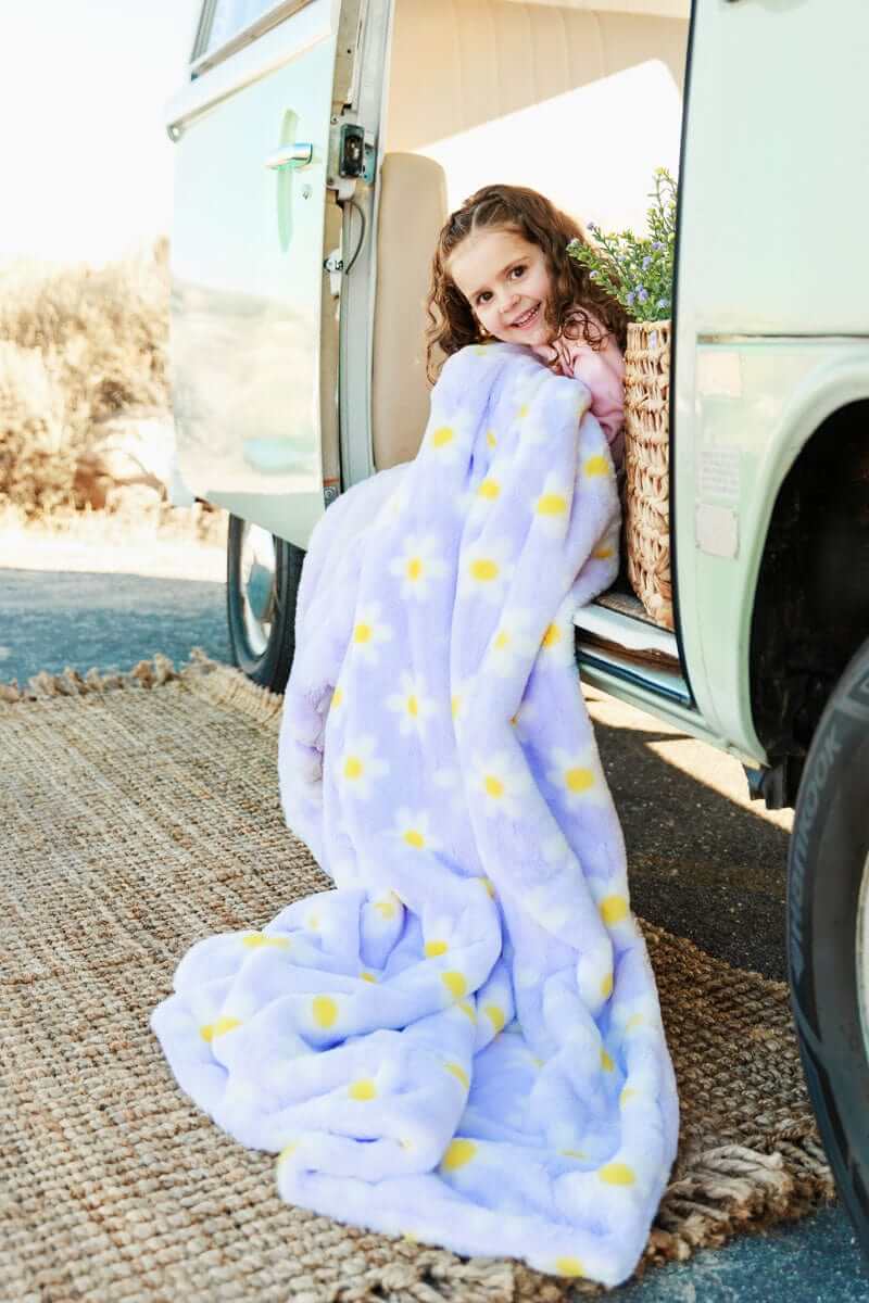 Cozy Throw Blanket, Lush Lilac Flower for Sofas, Beds and Relaxing at Home, 5 Size Options image 2