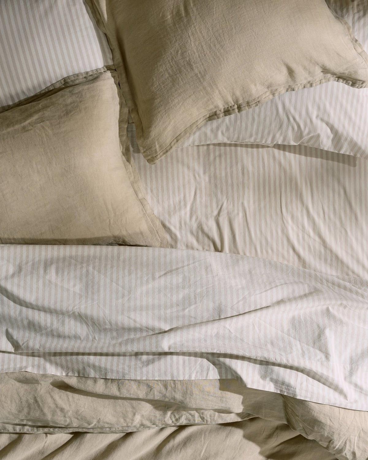 Fitted Sheet, Percale (Bone Stripe), Lightweight Design for Everyday Bedding, Bedroom Layering and Guest Beds, 6 Size Options image 2