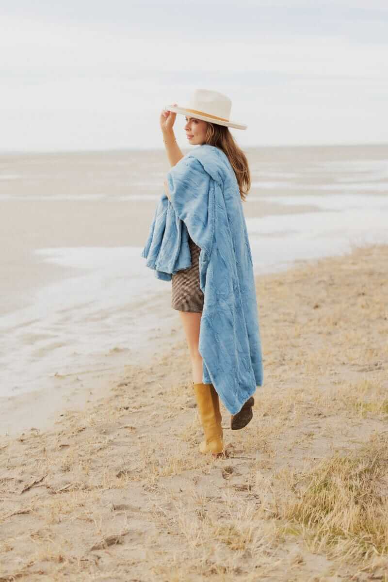 Cozy Throw Blanket, Sorbet Denim for Sofas, Beds and Relaxing at Home, 5 Size Options, Designed for Everyday Home Use image 2