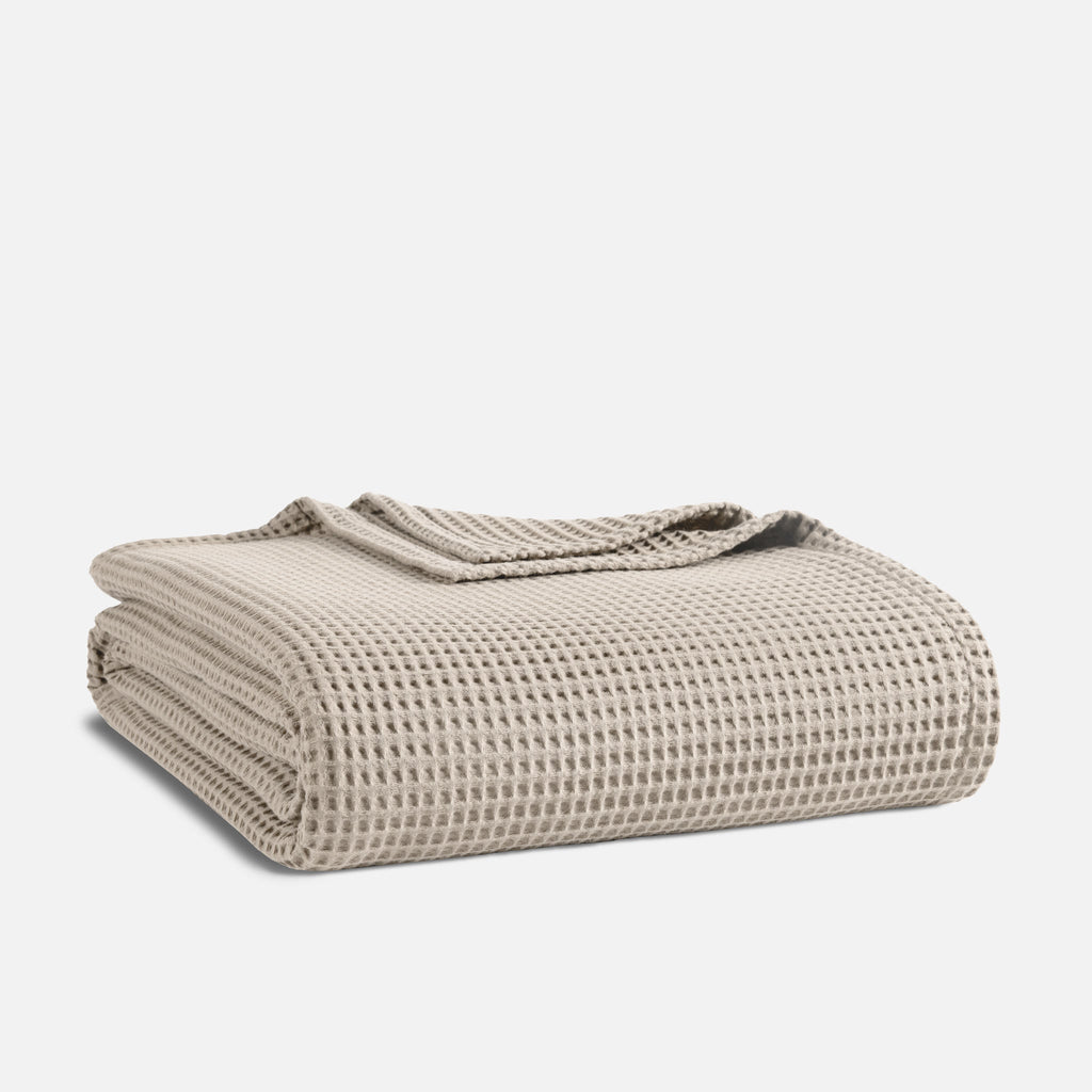 Cozy Throw Blanket, Dreamweave Waffle Bed Last Call, Cooling Comfort, Breathable Construction for Sofas, Beds and Relaxing at Home image 2