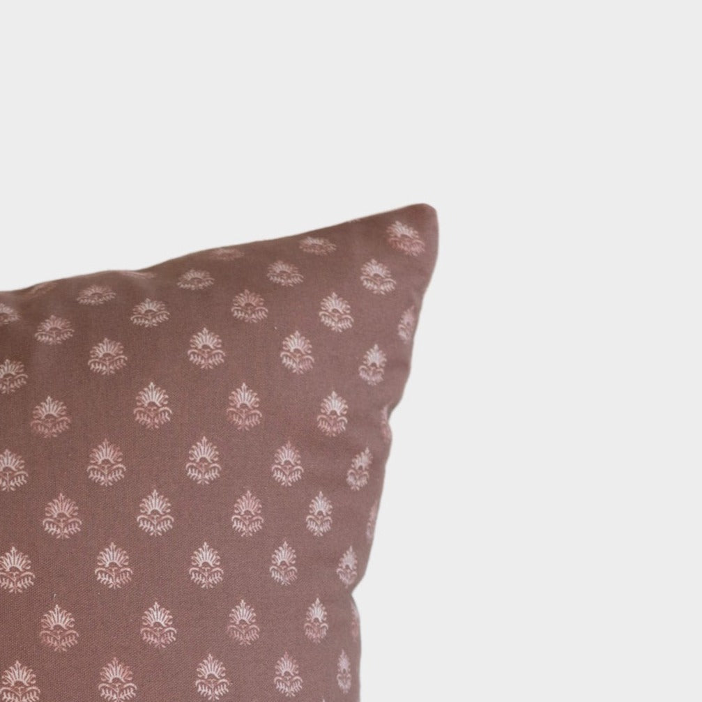 Decorative Pillow Cover Set, Clay Vintage 18" 22", Lightweight Design, Machine-Washable Care for Bedroom Styling and Living Room Decor image 2