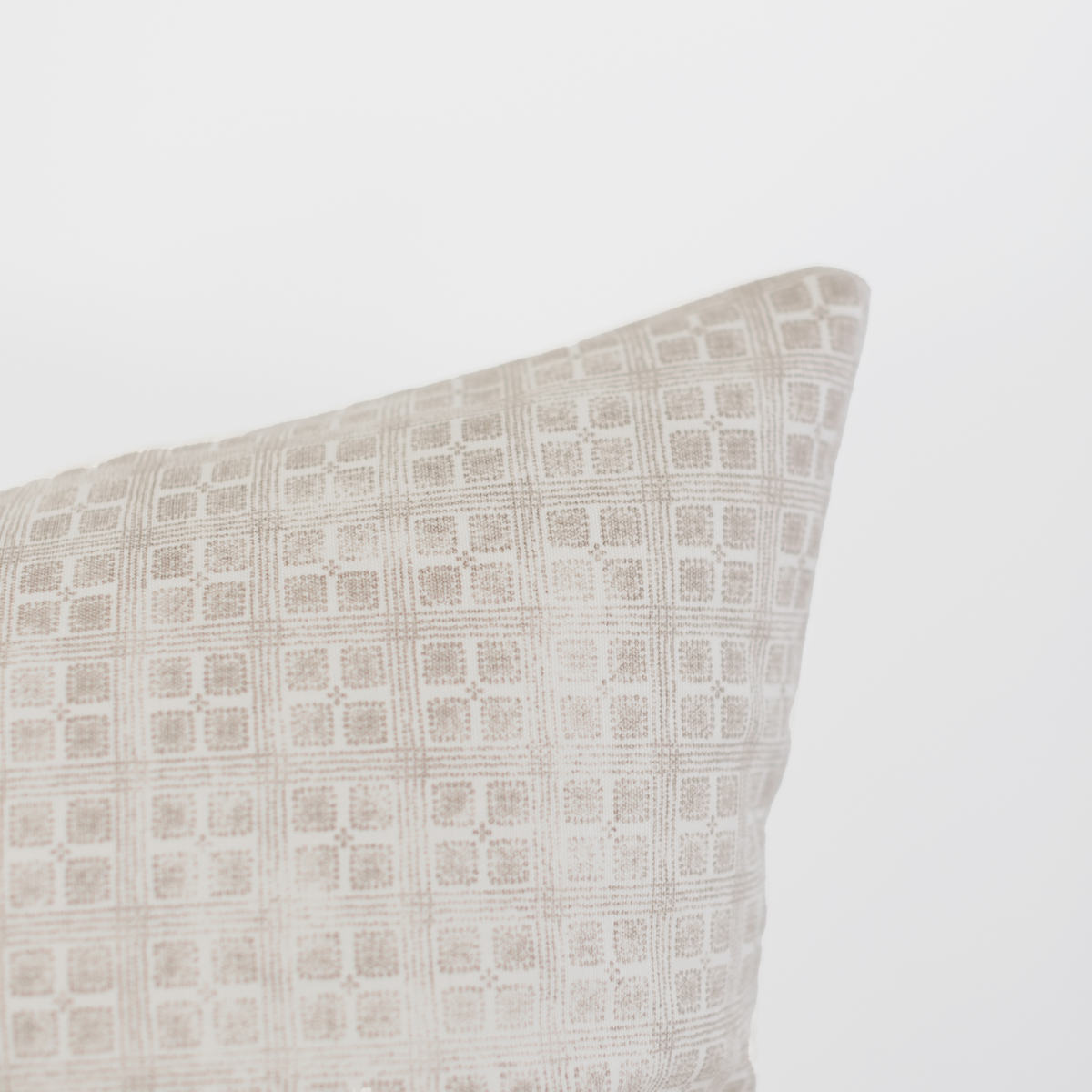 Decorative Pillow Cover Set, Fleur Grid 24", Machine-Washable Care for Sofas, Beds and Living Room Accents image 2