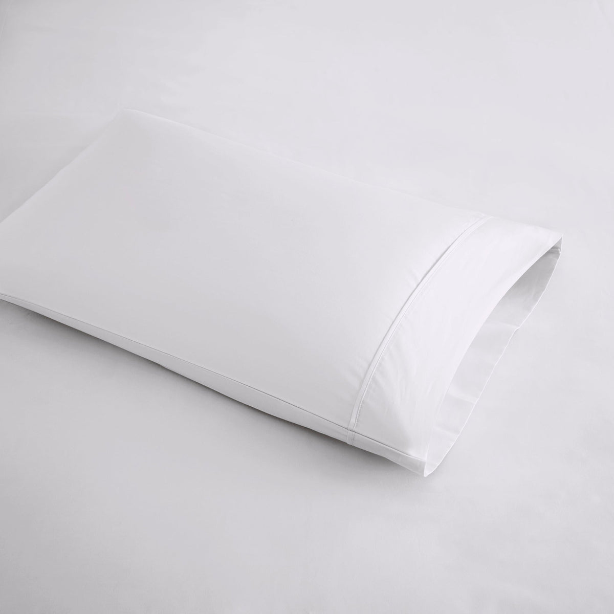 Bed Sheet Set, 600 Thread Count Cooling Cotton Blend 4 Piece, Machine-Washable Care for Everyday Bedroom Comfort and Guest Rooms image 2