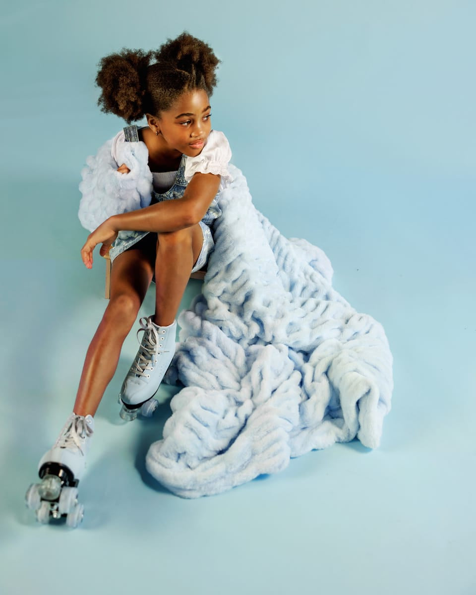 Cozy Throw Blanket, Hugs Light Shaved Ice, Lightweight Design for Living Rooms, Bedrooms and Everyday Lounging, 4 Sizes and 5 Colors image 2