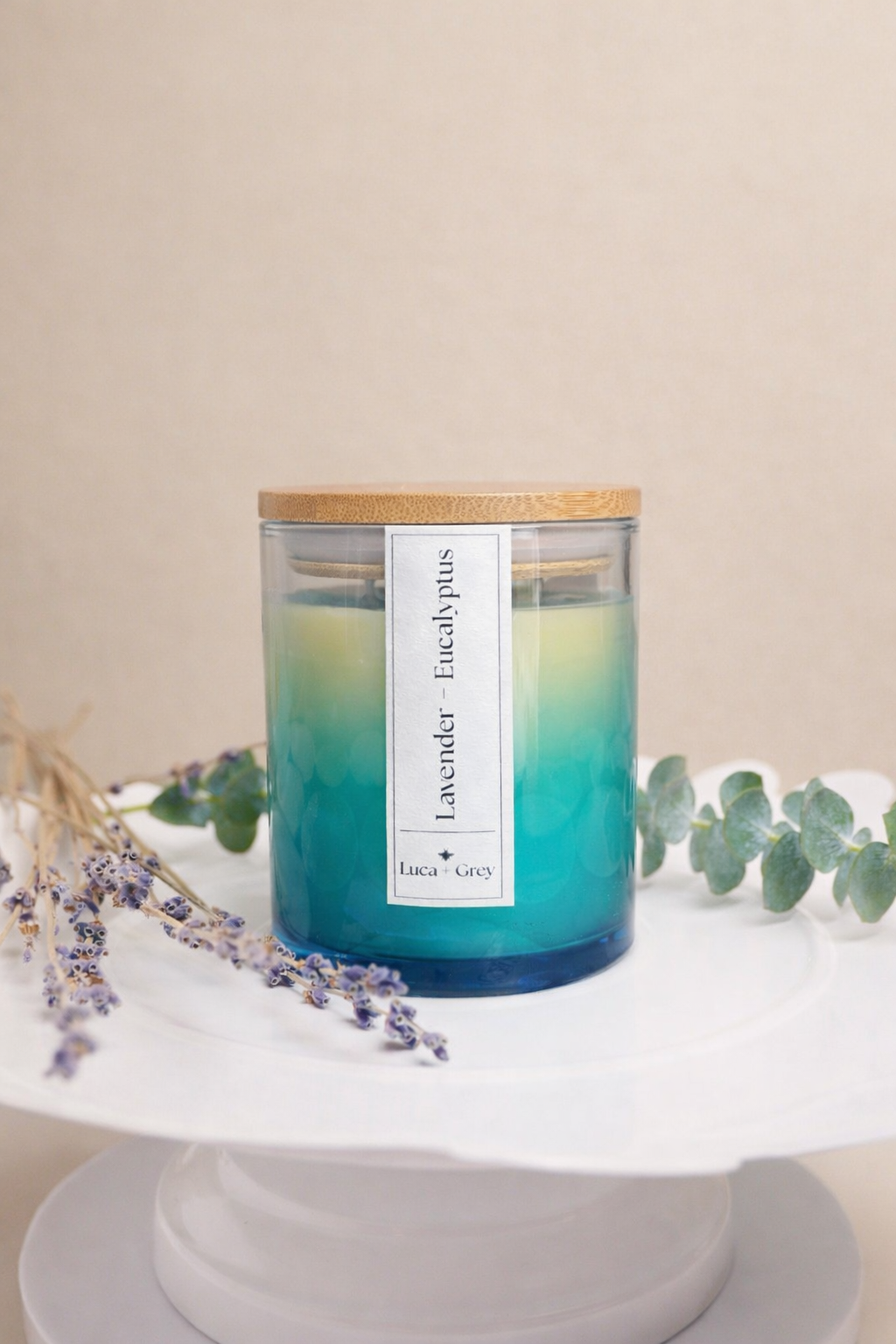 Decorative Candle, Lavender and Eucalyptus Beeswax for Living Rooms, Bedrooms and Relaxing Evenings, 2 Size Options image 2