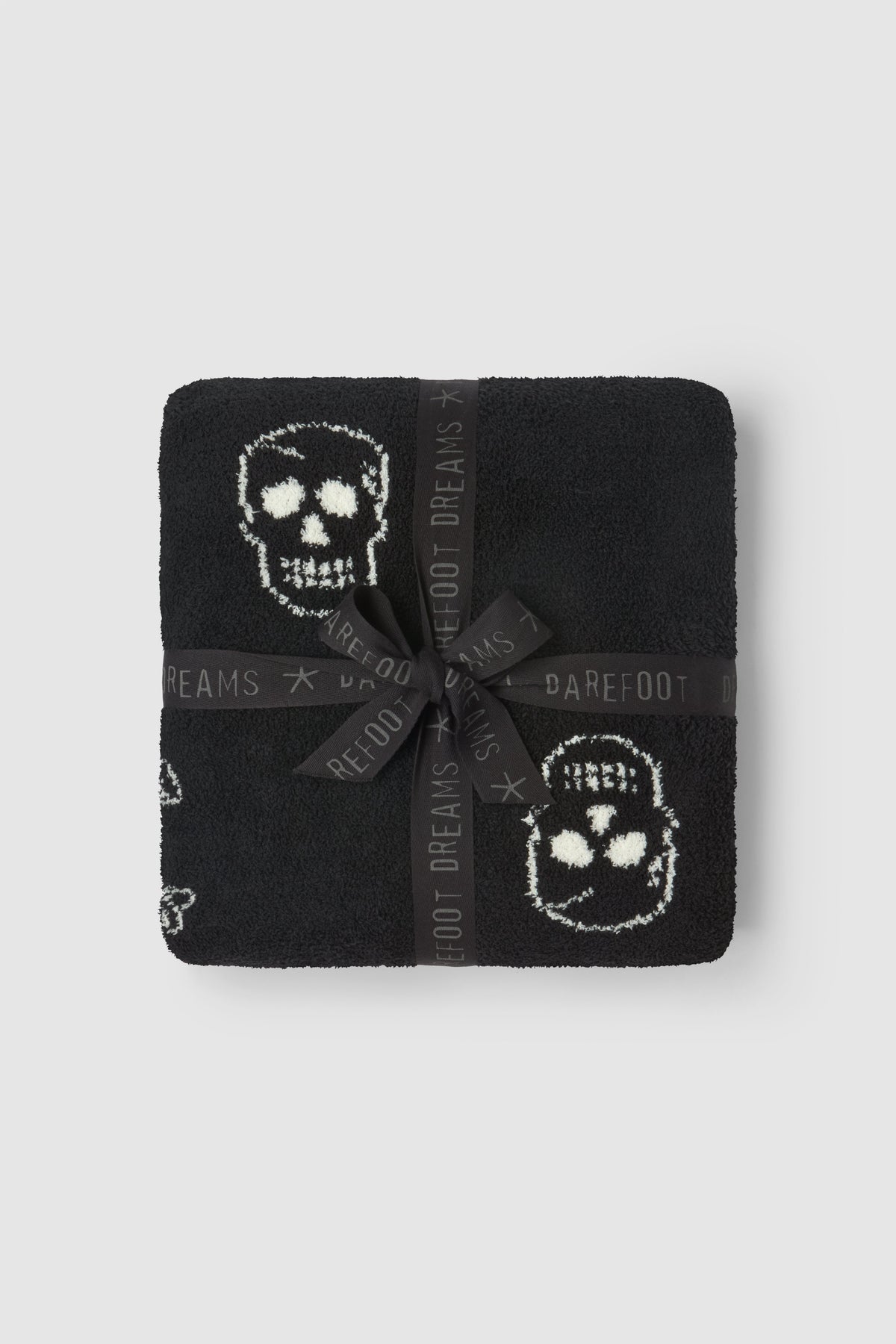 Cozy Throw Blanket, CozyChic Skull for Sofas, Beds and Relaxing at Home, 2 Color Options, Designed for Everyday Home Use image 2