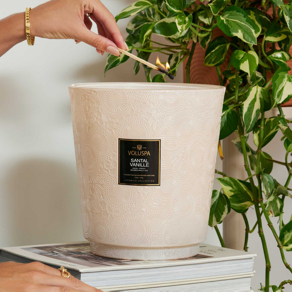Decorative Candle, Santal Vanille 5 Wick Hearth for Living Rooms, Bedrooms and Relaxing Evenings image 2