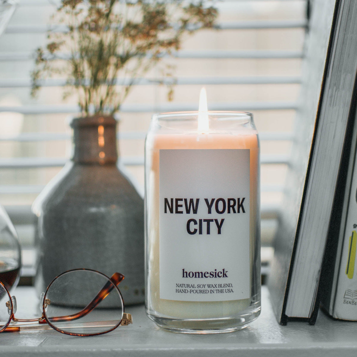 Scented Candle, New York City for Room Fragrance, Living Spaces and Relaxing Home Ambience image 3