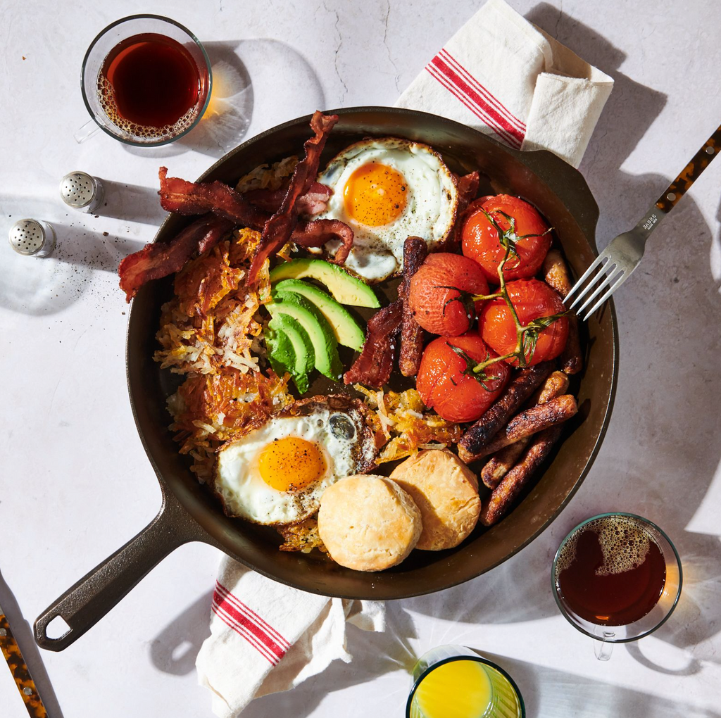 Cast Iron Skillet, No.12 for Stovetop Cooking, Baking and Family Meals, Designed for Searing, Sautéing and Everyday Meal Prep image 3