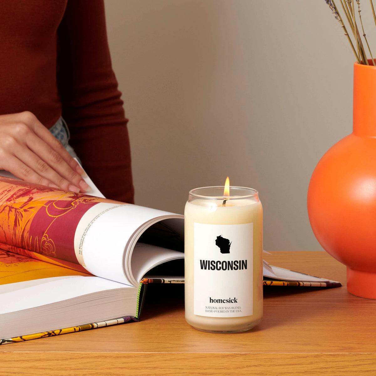 Scented Candle, Wisconsin for Living Room Ambience, Mantel Displays and Home Fragrance, Designed for Everyday Home Use image 3