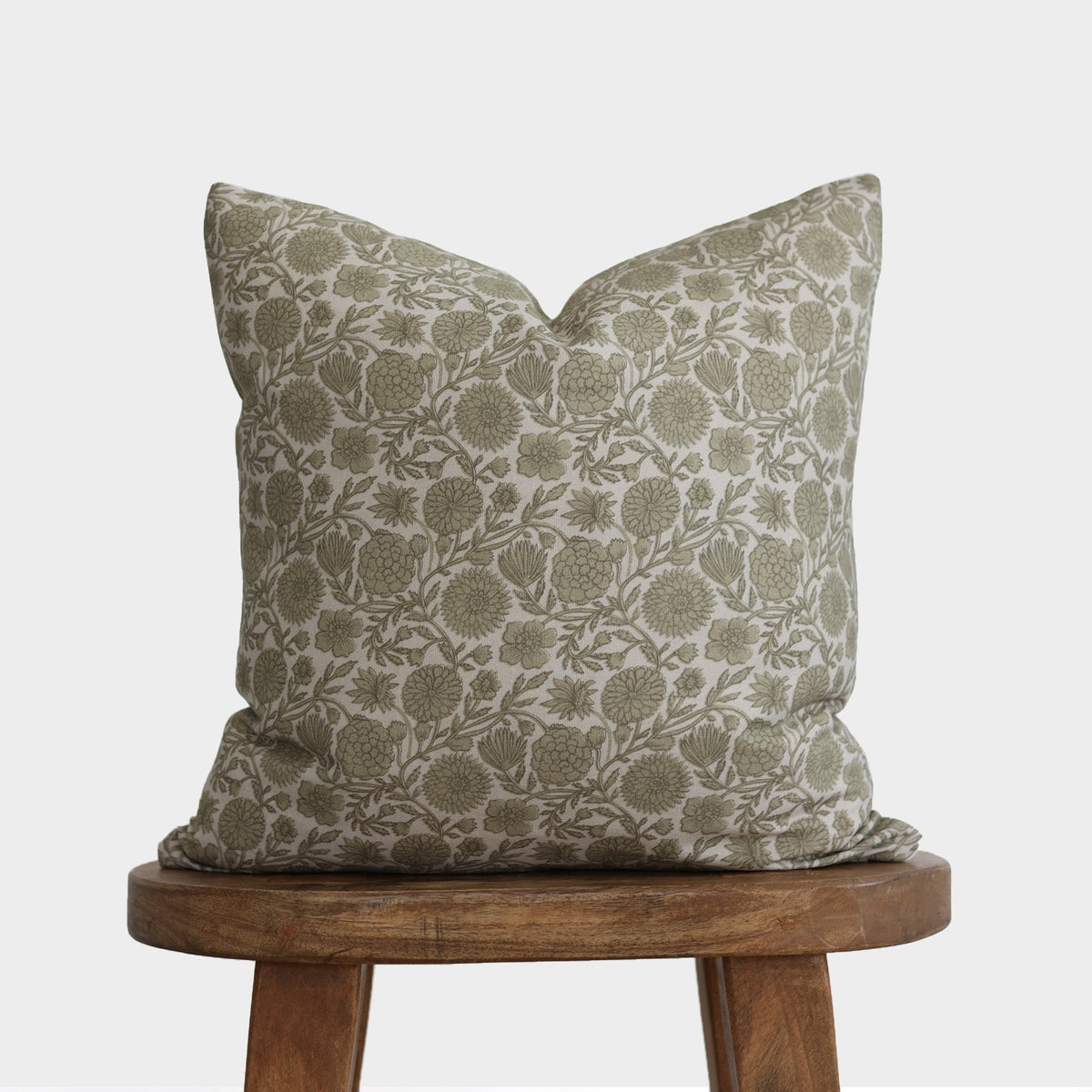 Decorative Pillow Cover, Gracie in Green 18" 22", Lightweight Design, Machine-Washable Care for Bedroom Styling and Living Room Decor image 3