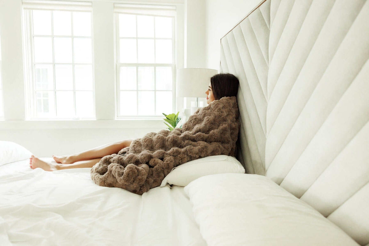 Cozy Throw Blanket, Ultra Sorbet Gingersnap for Living Rooms, Bedrooms and Everyday Lounging, 4 Size Options image 3