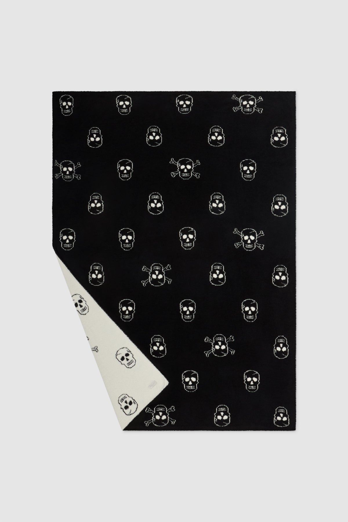 Cozy Throw Blanket, CozyChic Skull for Sofas, Beds and Relaxing at Home, 2 Color Options, Designed for Everyday Home Use image 3