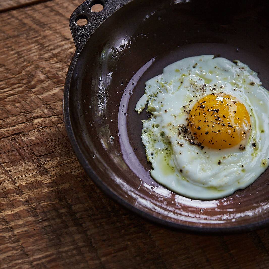 Fry Pan, No. 8 Chef Skillet for Searing, Sautéing and Everyday Meal Prep, Designed for Stovetop Cooking, Family Meals and Daily Kitchen Use image 3