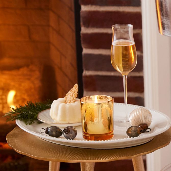 Decorative Candle, Frasier Fir Gilded 6.5oz for Living Rooms, Bedrooms and Relaxing Evenings image 3