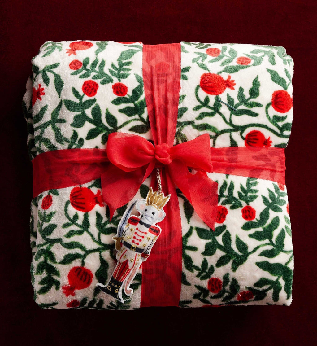 Cozy Throw Blanket, Fleece Christmastide Pomegranate for Sofas, Beds and Relaxing at Home, Designed for Everyday Home Use image 3