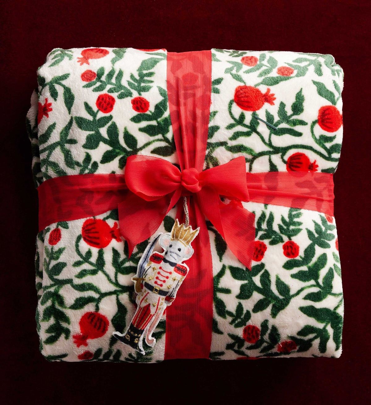 Cozy Throw Blanket, Fleece Christmastide Pomegranate for Sofas, Beds and Relaxing at Home, Designed for Everyday Home Use image 3