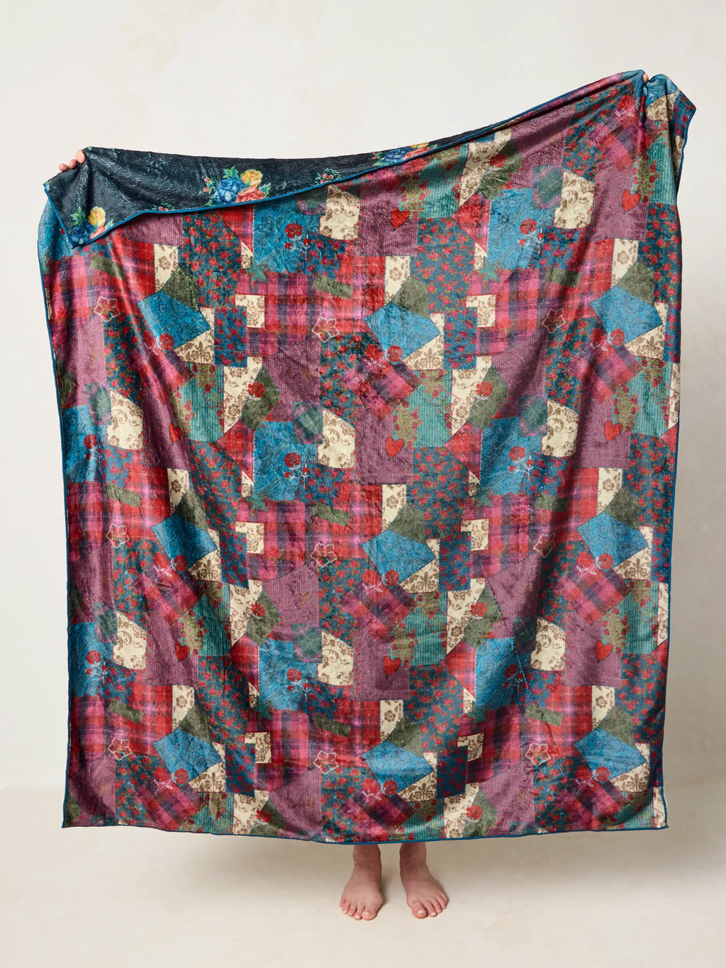 Cozy Throw Blanket, Double Sided Aspen Patchwork Burgundy for Sofas, Beds and Relaxing at Home image 3