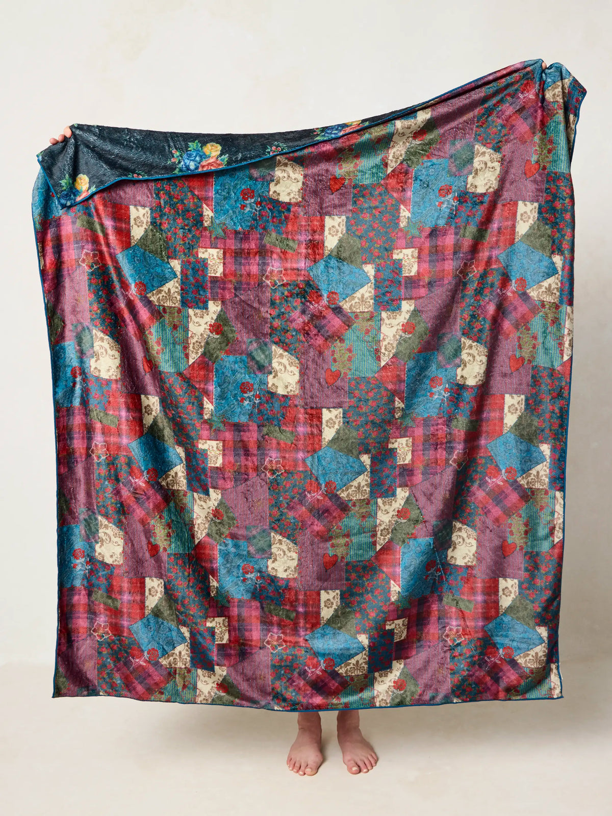 Cozy Throw Blanket, Double Sided Aspen Patchwork Burgundy for Sofas, Beds and Relaxing at Home image 3