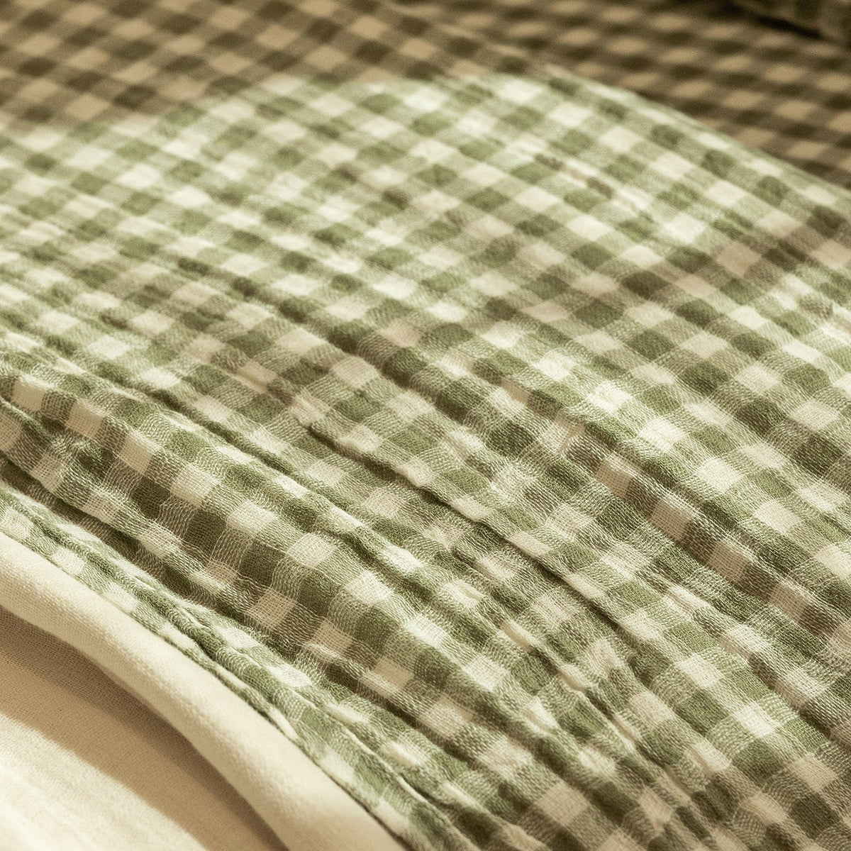 Bed Sheet Set, 365 Limited Edition Gingham, Breathable Construction, Machine-Washable Care for Master Bedrooms, Guest Beds and Daily Use image 3