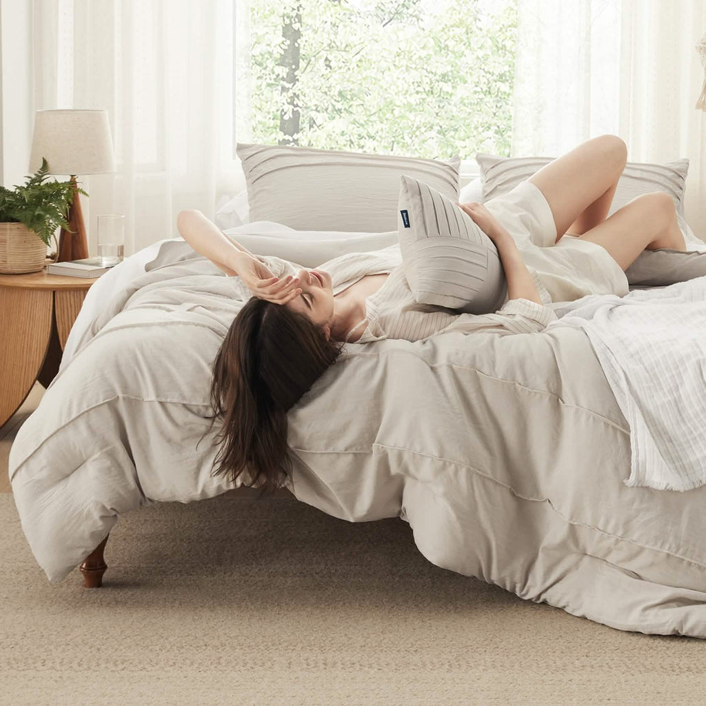 Bed Comforter, Pinch Pleat Set for Year-Round Bedroom Comfort and Restful Sleep, 5 Sizes and 19 Colors image 3