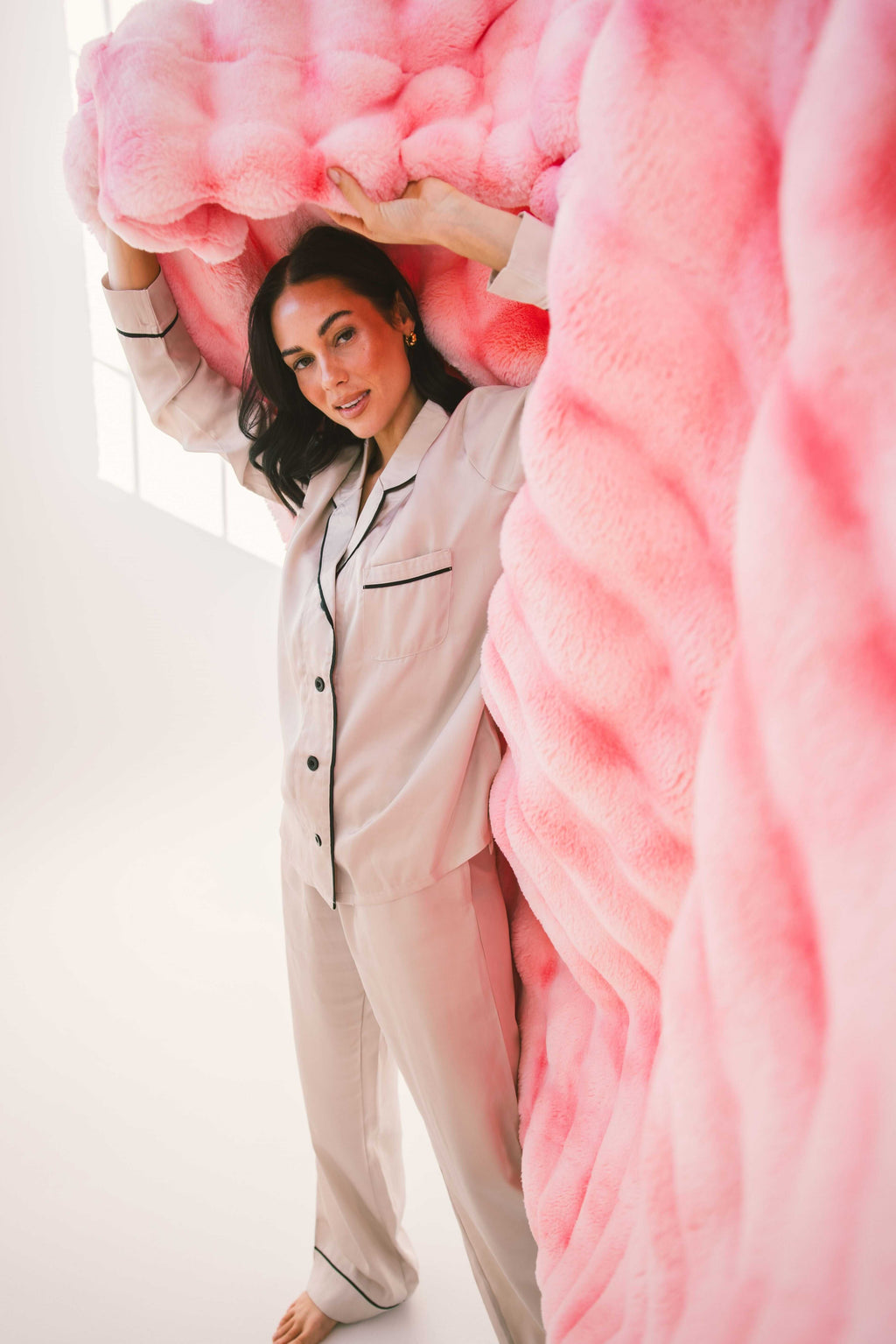 Cozy Throw Blanket, Extreme Ultra Cloud Pink Lemonade for Sofas, Beds and Relaxing at Home, 5 Size Options image 3