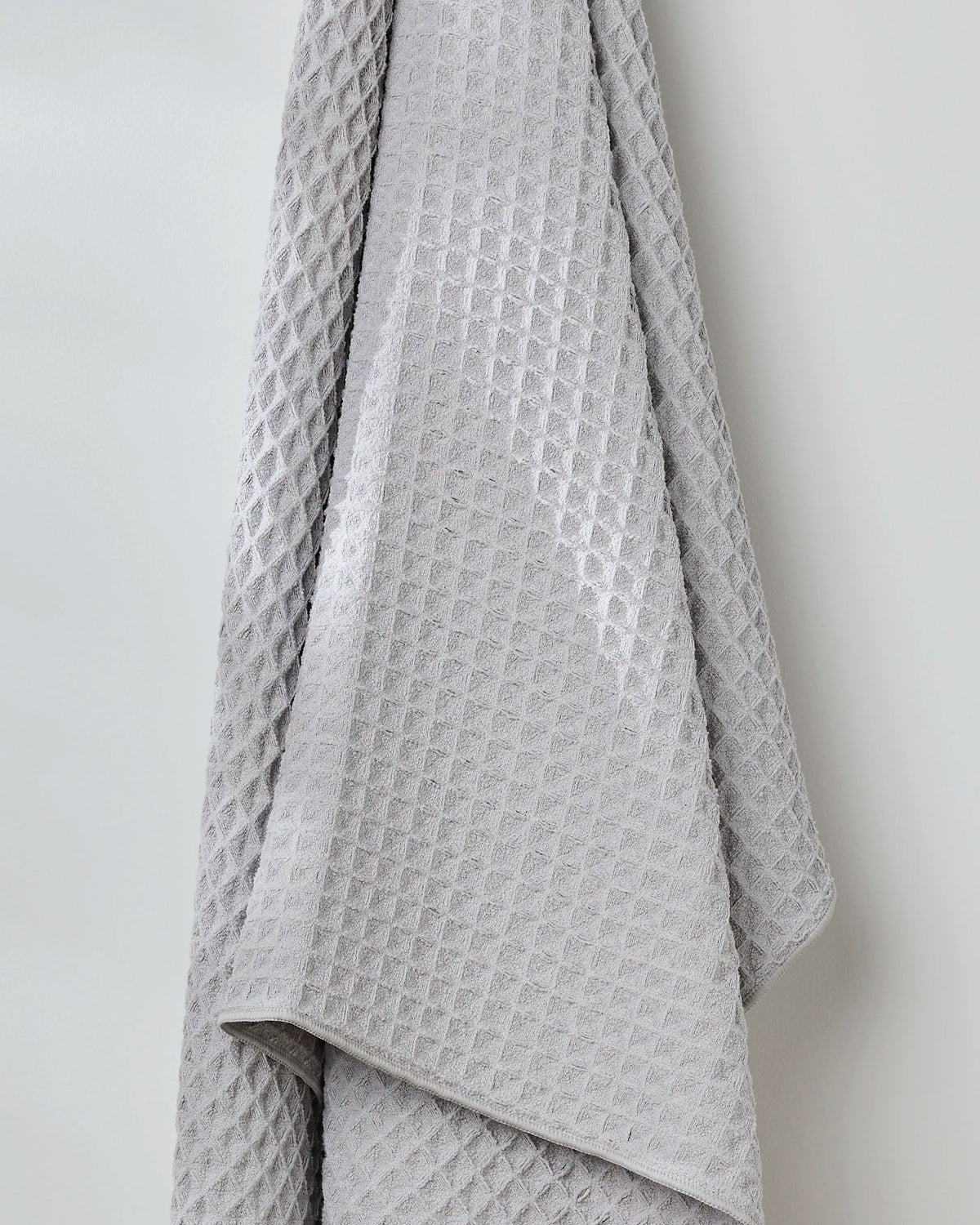Bath Towel, Stone for Daily Bathroom Routines and Guest Baths, Designed for Home Bathrooms and Everyday Care image 3