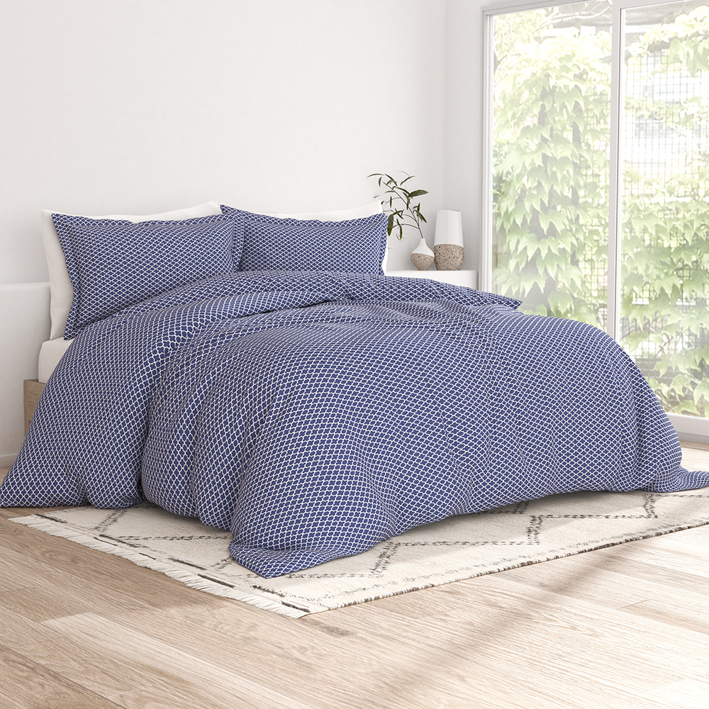 Duvet Cover Set, Quatrefoil Pattern 3 Piece for Bedroom Bedding Refresh and Everyday Comfort, 3 Sizes and 2 Colors image 3