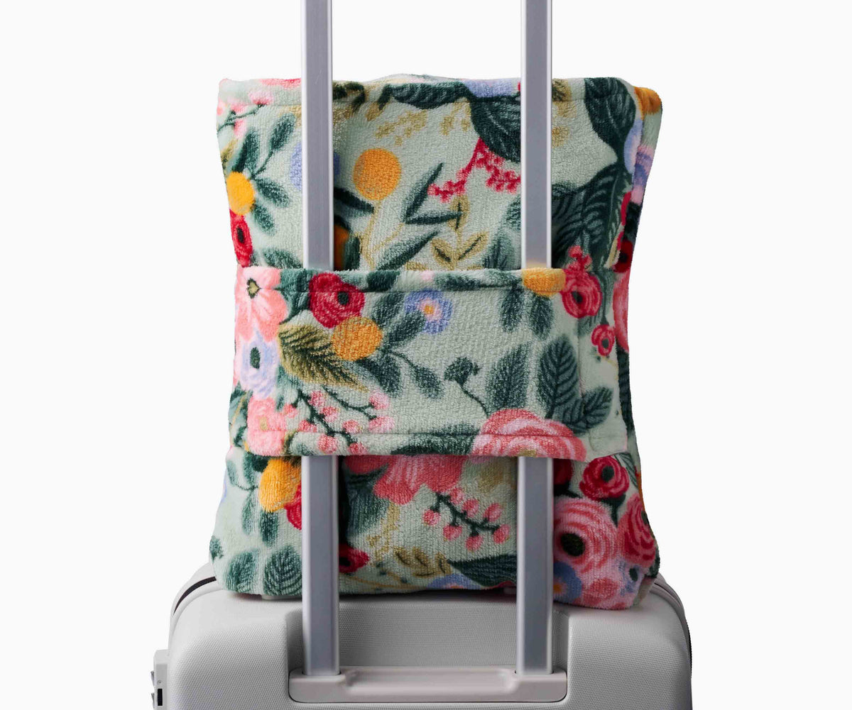 Cozy Throw Blanket, Travel Fleece Garden Party for Living Rooms, Bedrooms and Everyday Lounging image 3