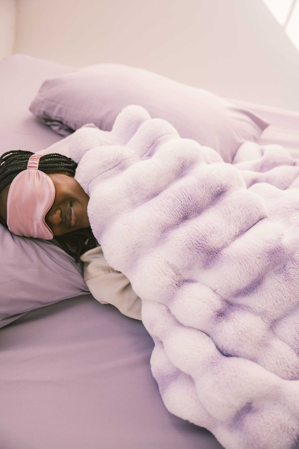 Cozy Throw Blanket, Extreme Ultra Cloud Lilac Breeze for Sofas, Beds and Relaxing at Home, 5 Size Options image 3