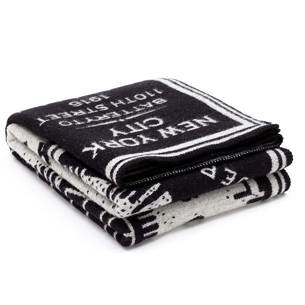 Cozy Throw Blanket, New York City Map Wool, Hypoallergenic Comfort for Living Rooms, Bedrooms and Everyday Lounging image 3