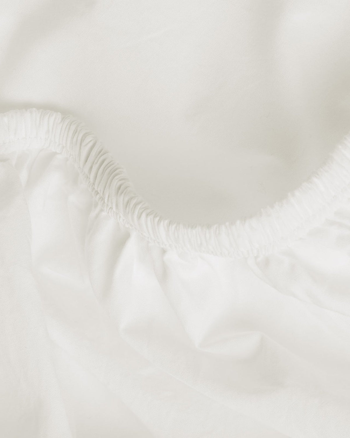 Fitted Sheet, Percale (Cream), Lightweight Design for Everyday Bedding, Bedroom Layering and Guest Beds, 4 Size Options image 3