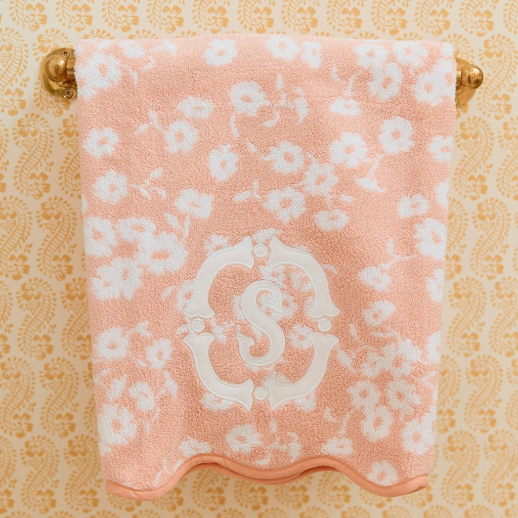 Bath Towel, Patterned Scallop for Home Bathrooms and Everyday Care, 5 Color Options, Designed for Daily Bathroom Routines and Guest Baths image 3