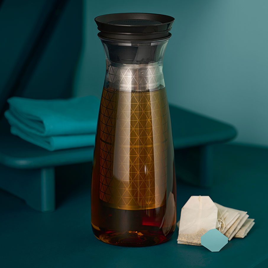 Glass Beverage Carafe, Cold Brew, Stainless Steel Construction, Dishwasher-Safe Care for Kitchens, Dining Tables and Everyday Drinks image 4