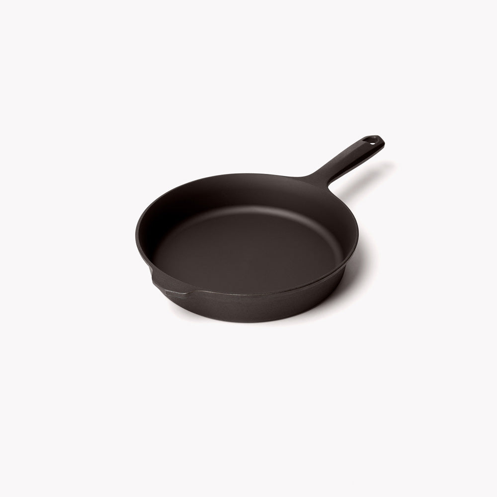 Cast Iron Skillet, No.6 for Stovetop Cooking, Baking and Family Meals, Designed for Searing, Sautéing and Everyday Meal Prep image 4