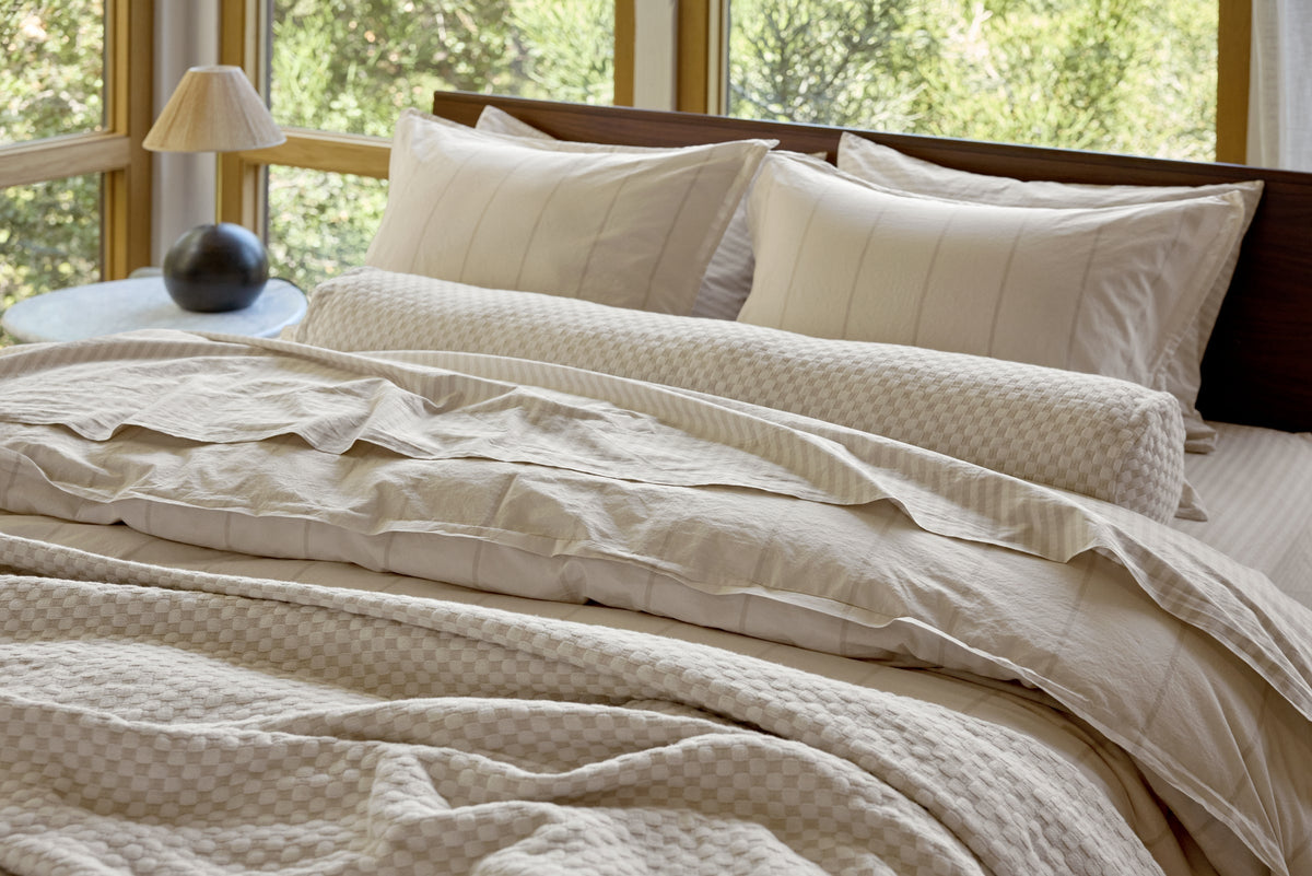 Fitted Sheet, Percale (Bone Stripe), Lightweight Design for Everyday Bedding, Bedroom Layering and Guest Beds, 6 Size Options image 4