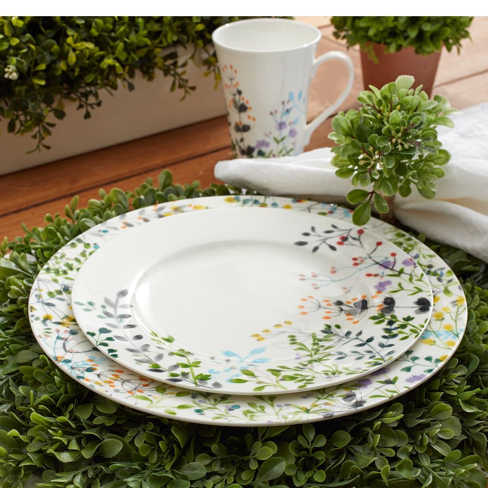 Dinnerware, Tivoli Garden 16 Piece Set, Service for 4, Dishwasher-Safe Care for Everyday Meals and Table Settings image 4