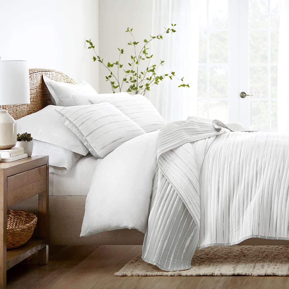 Quilted Coverlet Set, Horizon Lines Reversible for Guest Bedrooms, Layered Beds and Everyday Bedding, 3 Sizes and 2 Colors image 4