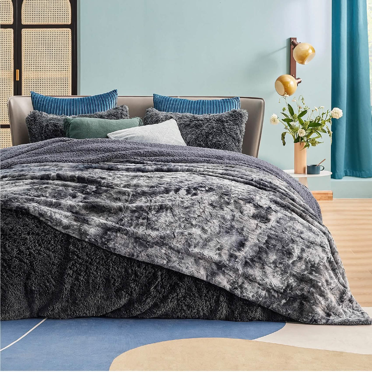 Cozy Throw Blanket, Faux Fur Sherpa Fleece for Sofas, Beds and Relaxing at Home, 4 Sizes and 10 Colors image 4