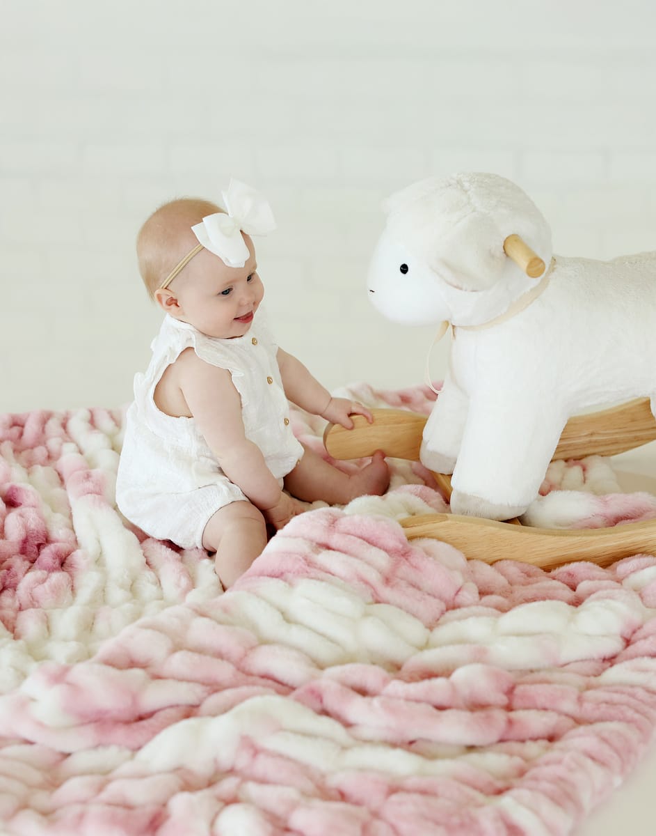 Cozy Throw Blanket, Hugs Dollie for Sofas, Beds and Relaxing at Home, 5 Size Options, Designed for Everyday Home Use image 4